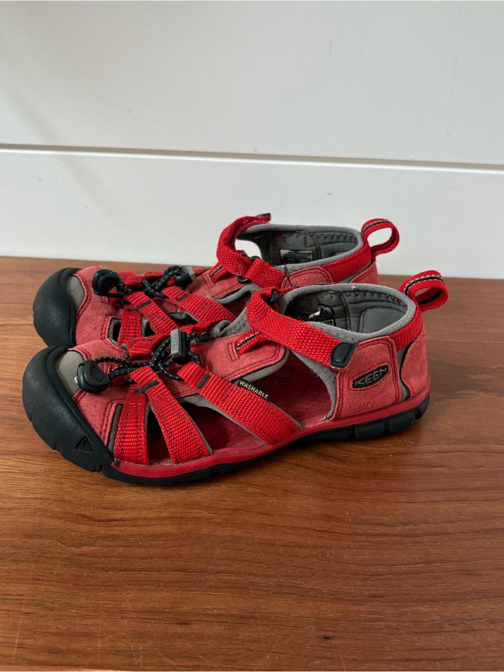 KEEN Kids' Seacamp II CNX Red Sandals Shoes Size 13 Hiking Outdoor Water Comfort